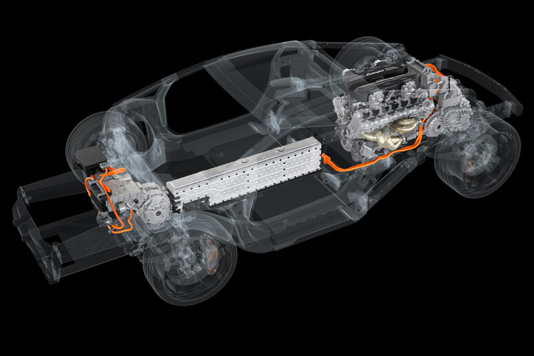 למבורגיני מחשמלת את ה-v12 האגדי